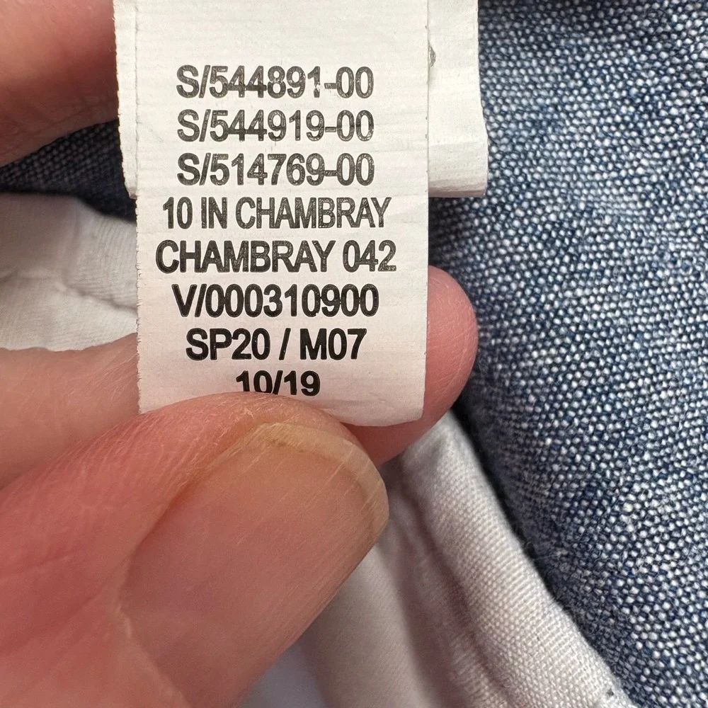 GAP Shorts‎ Men Sz 36 Chambray Blue Essential Khaki 10" Inseam Lightweight - Picture 10 of 13